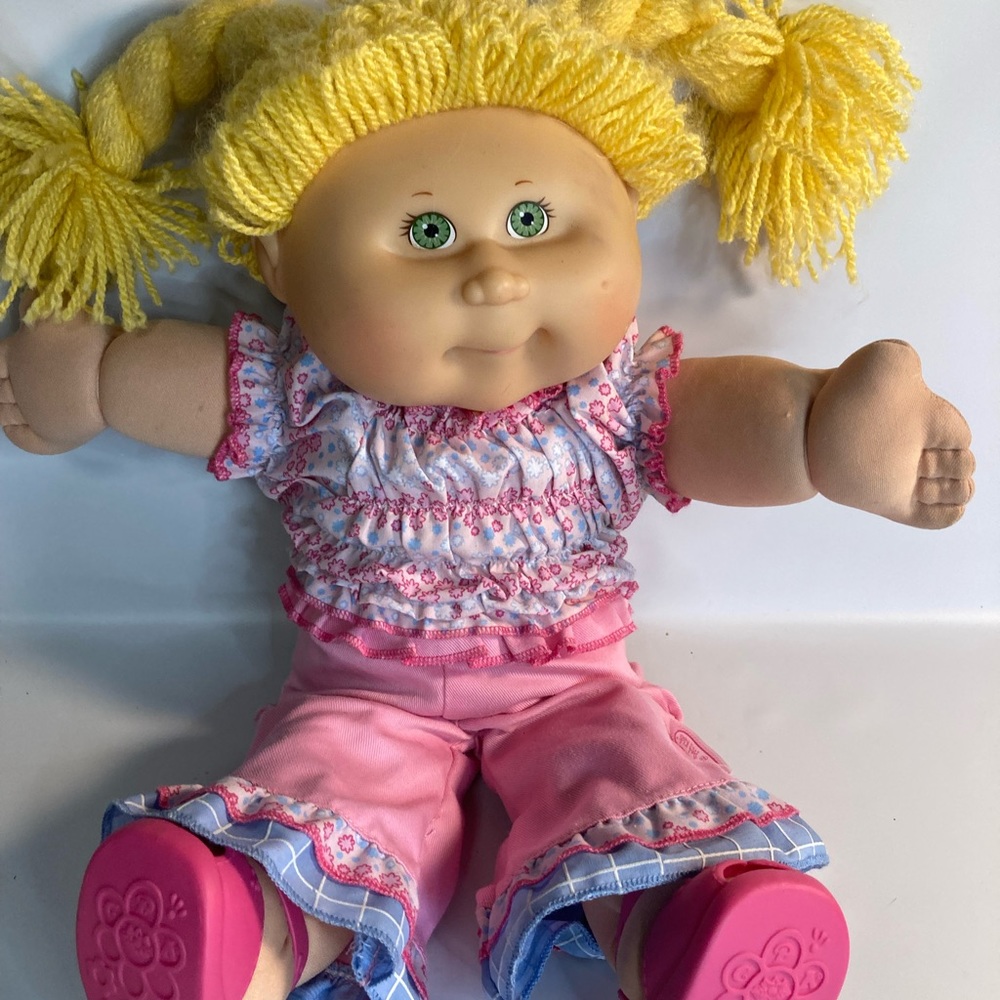Cabbage patch kids vintage jakks pacific babydoll 2005 outfit blonde